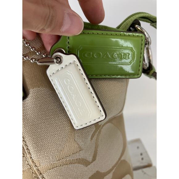 COACH 28208E LARGE TAN, GREEN SIGNATURE PRINT CROSSBODY BAG - Picture 4 of 16